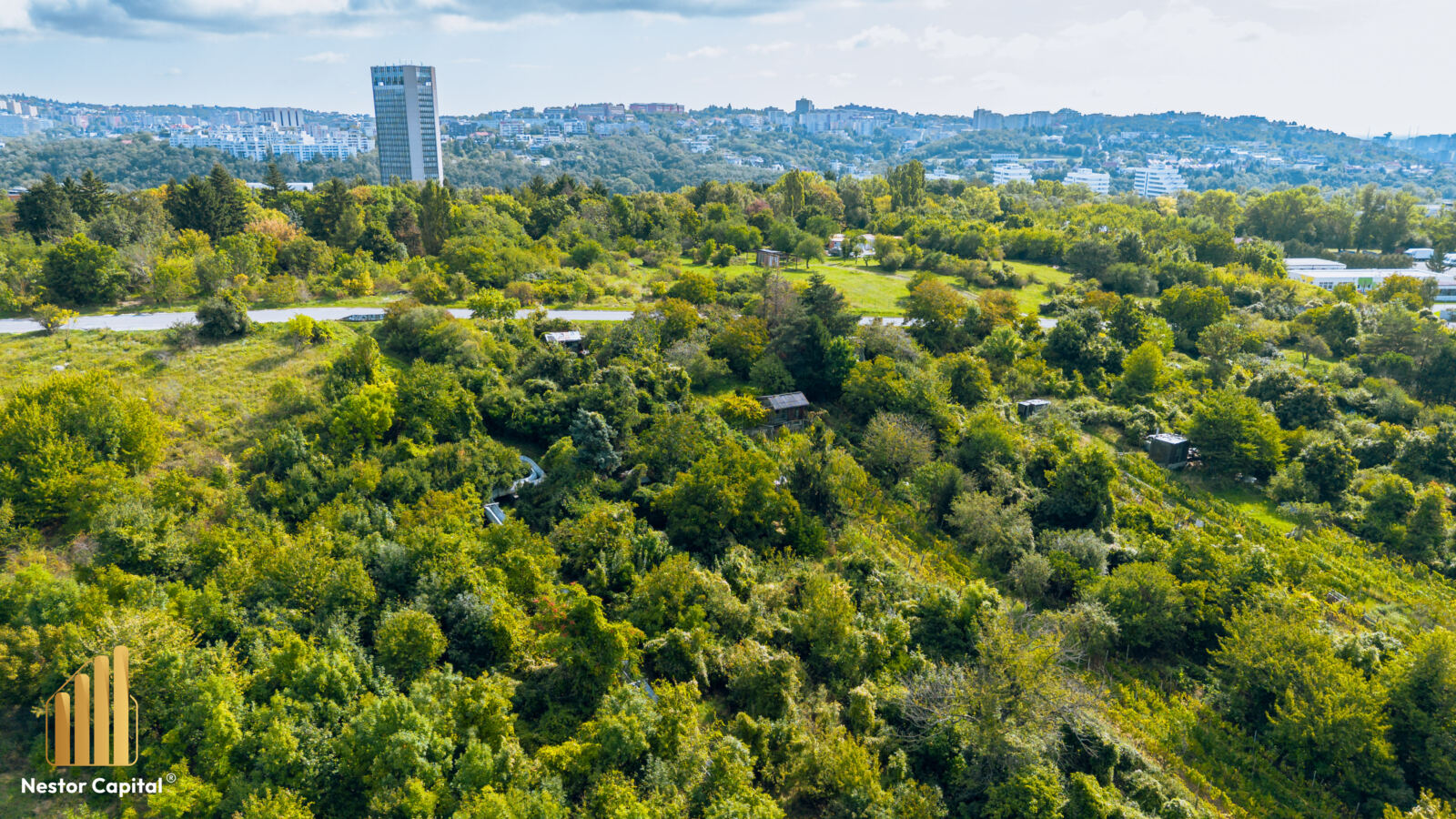 Investičný pozemok s nádherným výhľadom s možnosťou výstavby, Bratislava-Karlova Ves – fotka 2