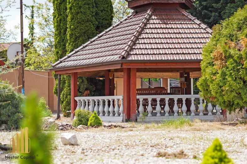 Rodinné sídlo s vlastným wellnessom v nádhernej prírode pri rieke Nitra, Nové Zámky – fotka 3
